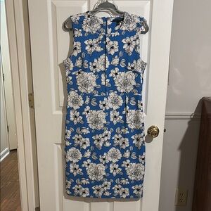 Banana Republic Floral Blue and White Sleeveless Dress, size 12